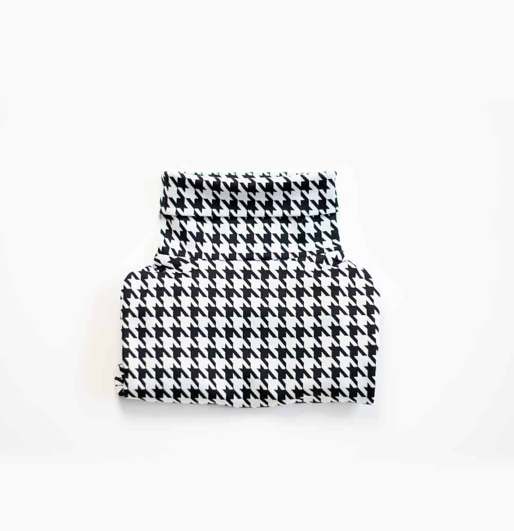 folded Black and White Doggy Sweatshirt #color_chic dogstooth